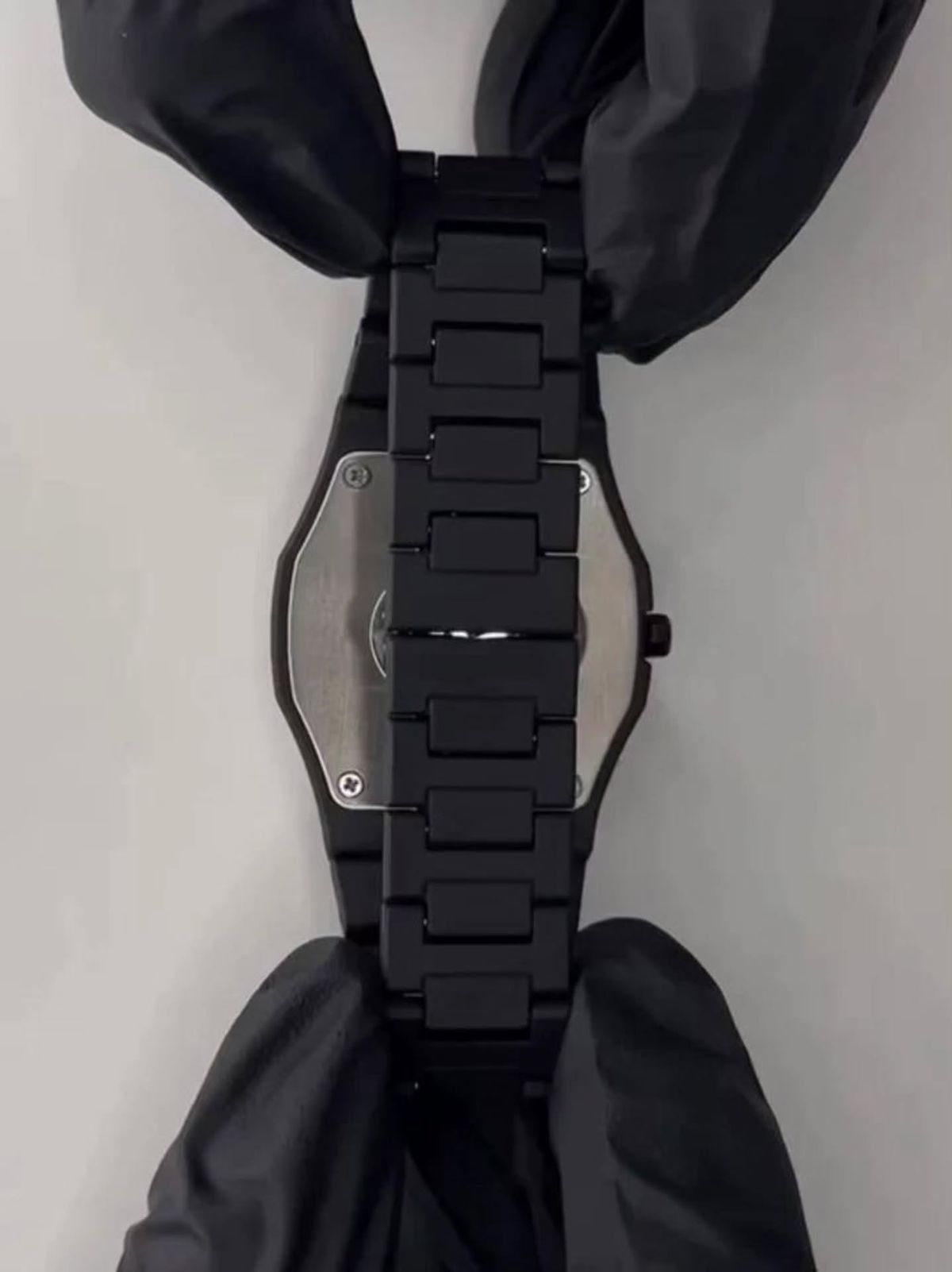 Black Arabic Aura Watch